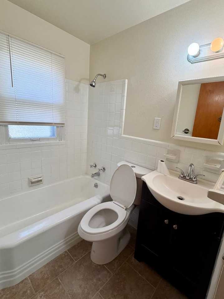 1215 Bliss Dr - Photo 6 of 11