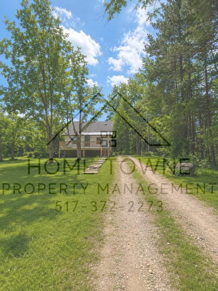 6809 Nixon Rd - Photo 2 of 11