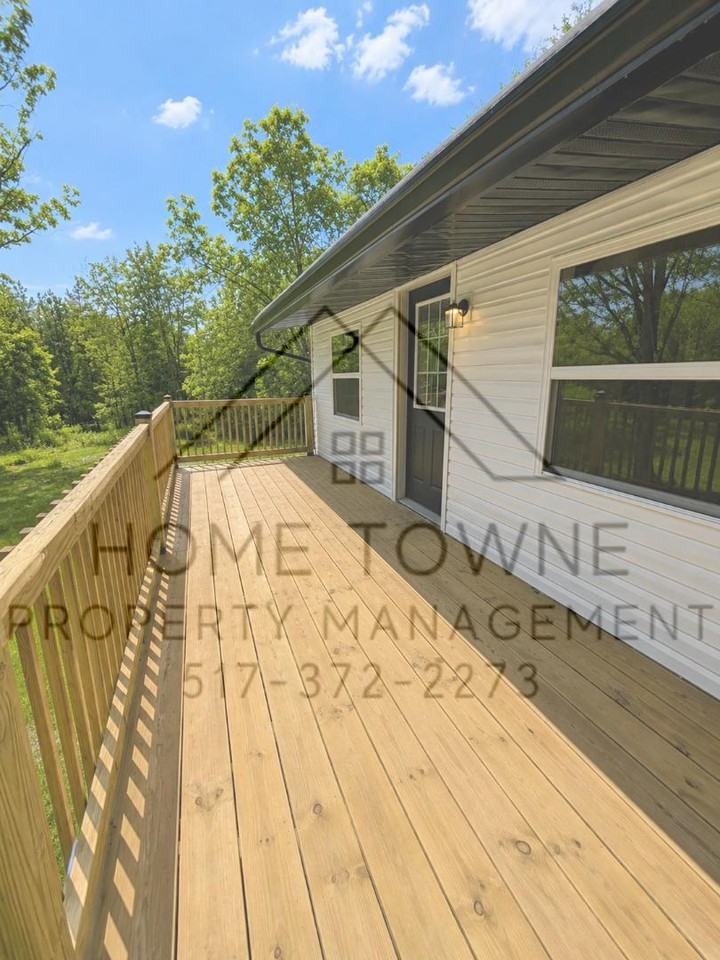6809 Nixon Rd - Photo 3 of 11
