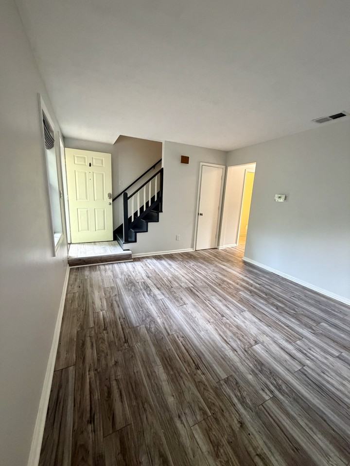 34 Cape Point Ct #1 - Photo 6 of 32
