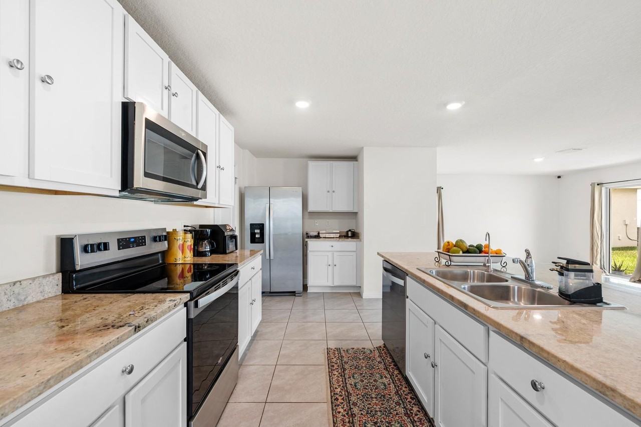 36579 Spanish Rose Dr - Photo 5 of 11