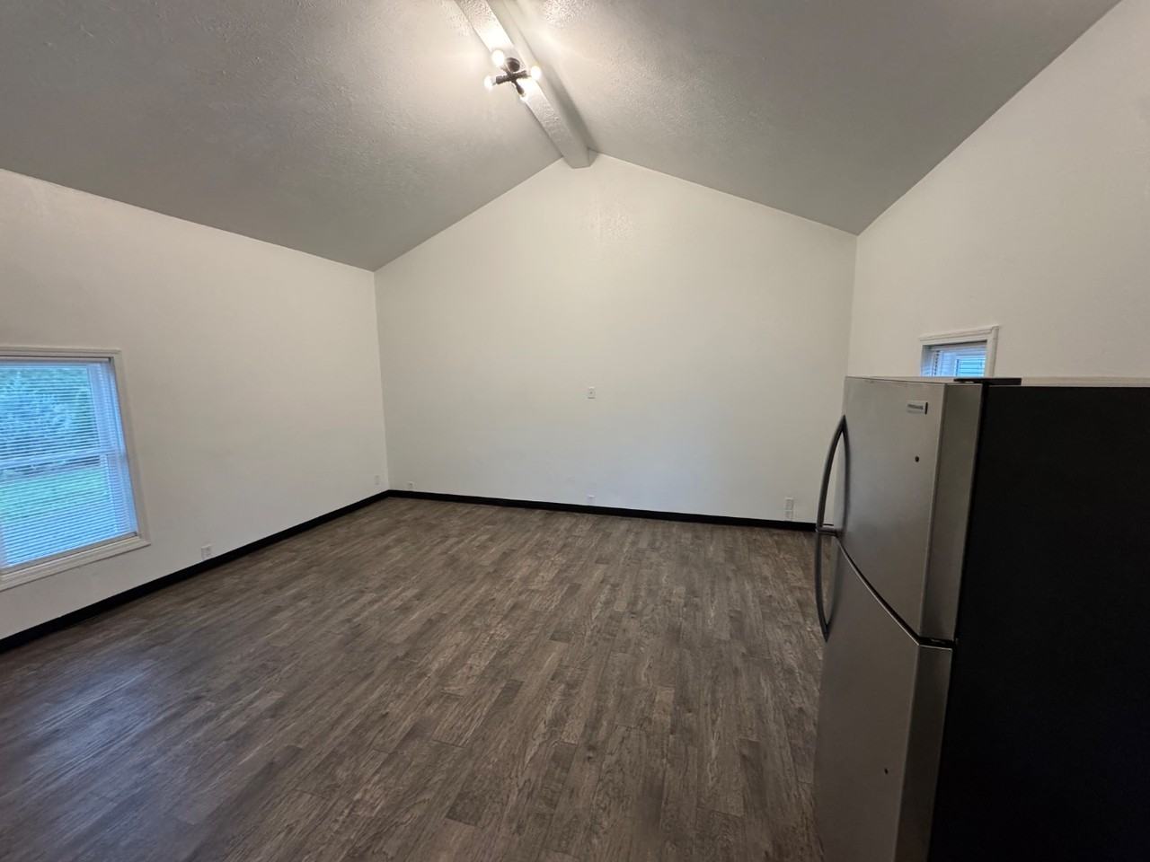 105 Prospect Ave - Photo 4 of 15