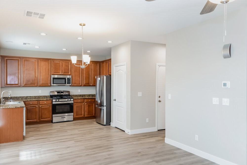 5428 Funks Grove Ln - Photo 7 of 17