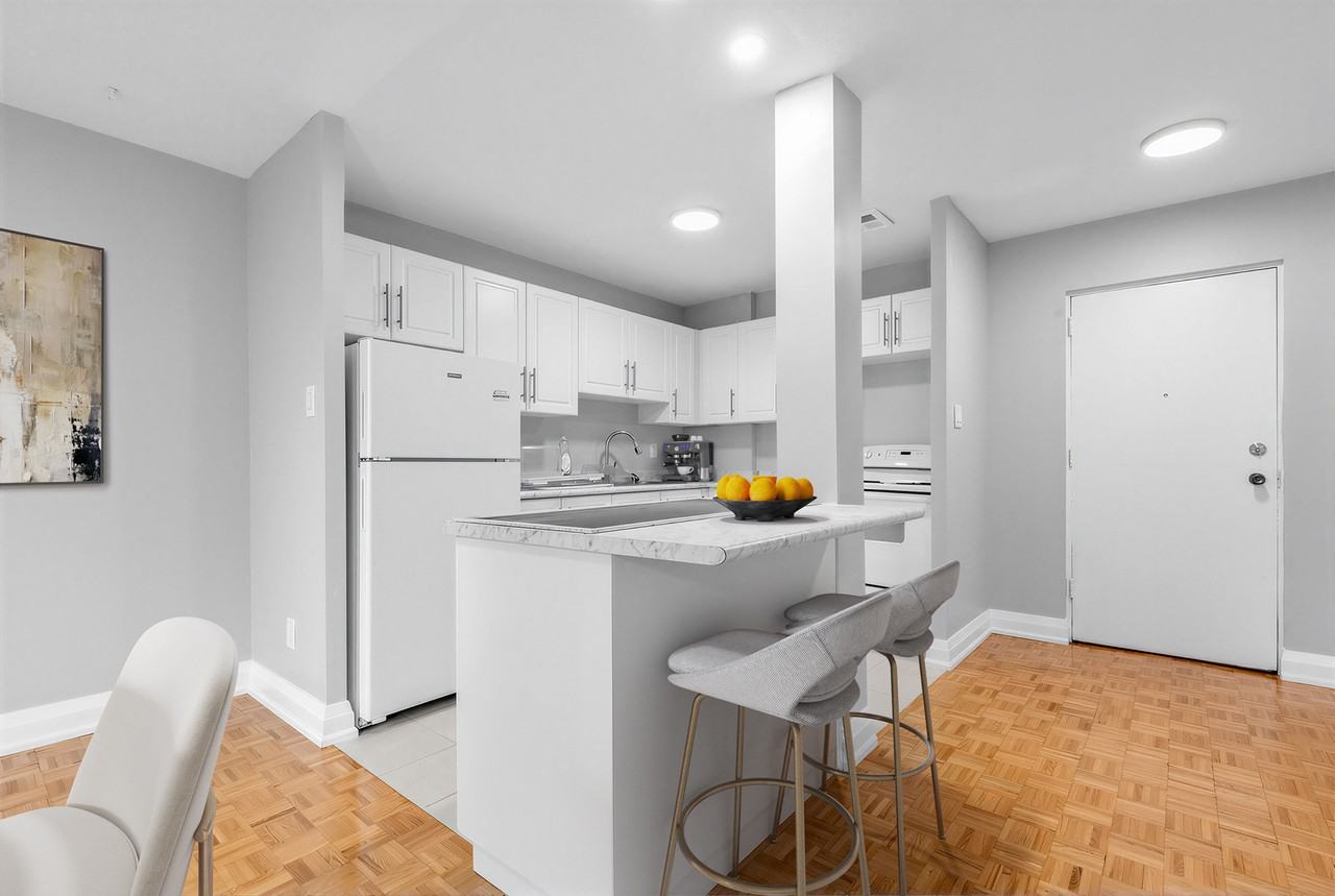 55 King Street West - Photo 4 of 16