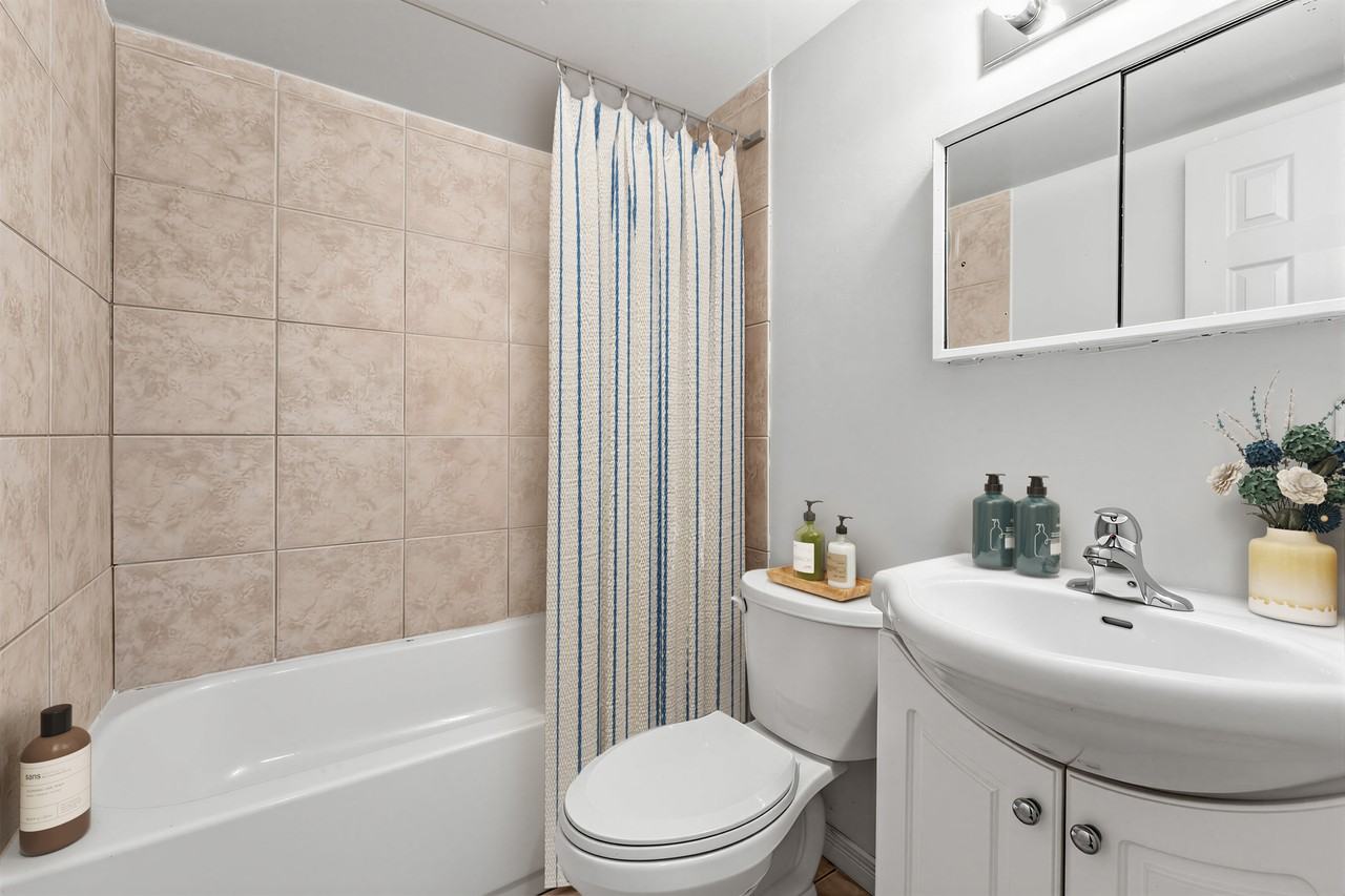 311 Clyde Road - Photo 3 of 11