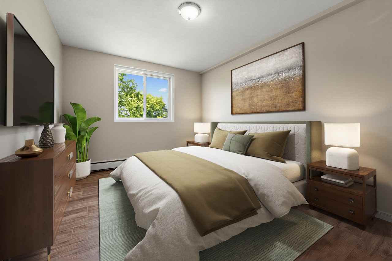 311 Clyde Road - Photo 5 of 11