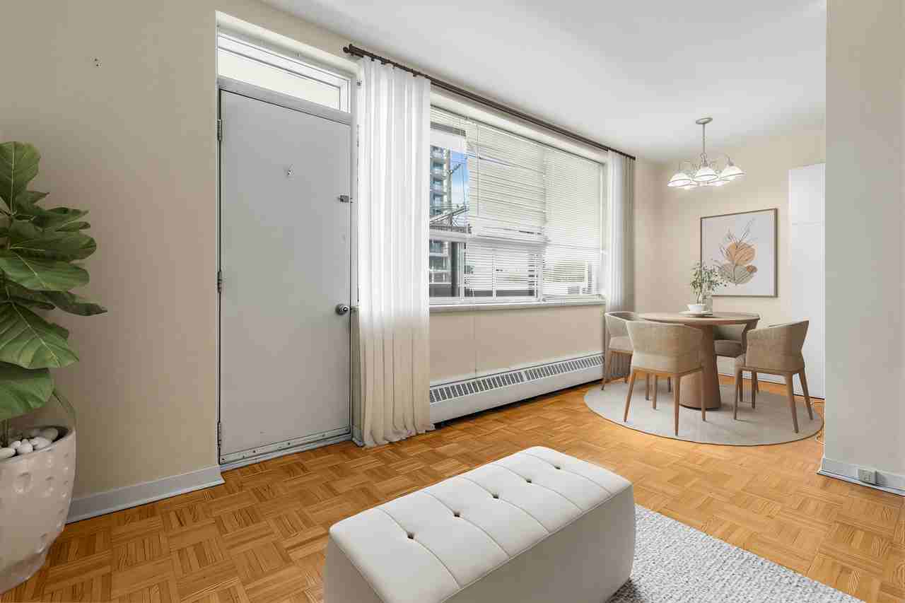 2329 Kipling Avenue - Photo 4 of 13