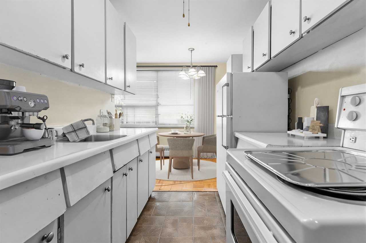 2329 Kipling Avenue - Photo 6 of 13