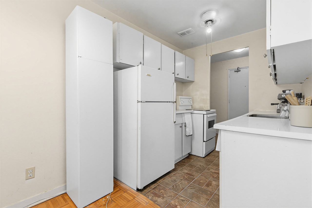 2329 Kipling Avenue - Photo 7 of 13