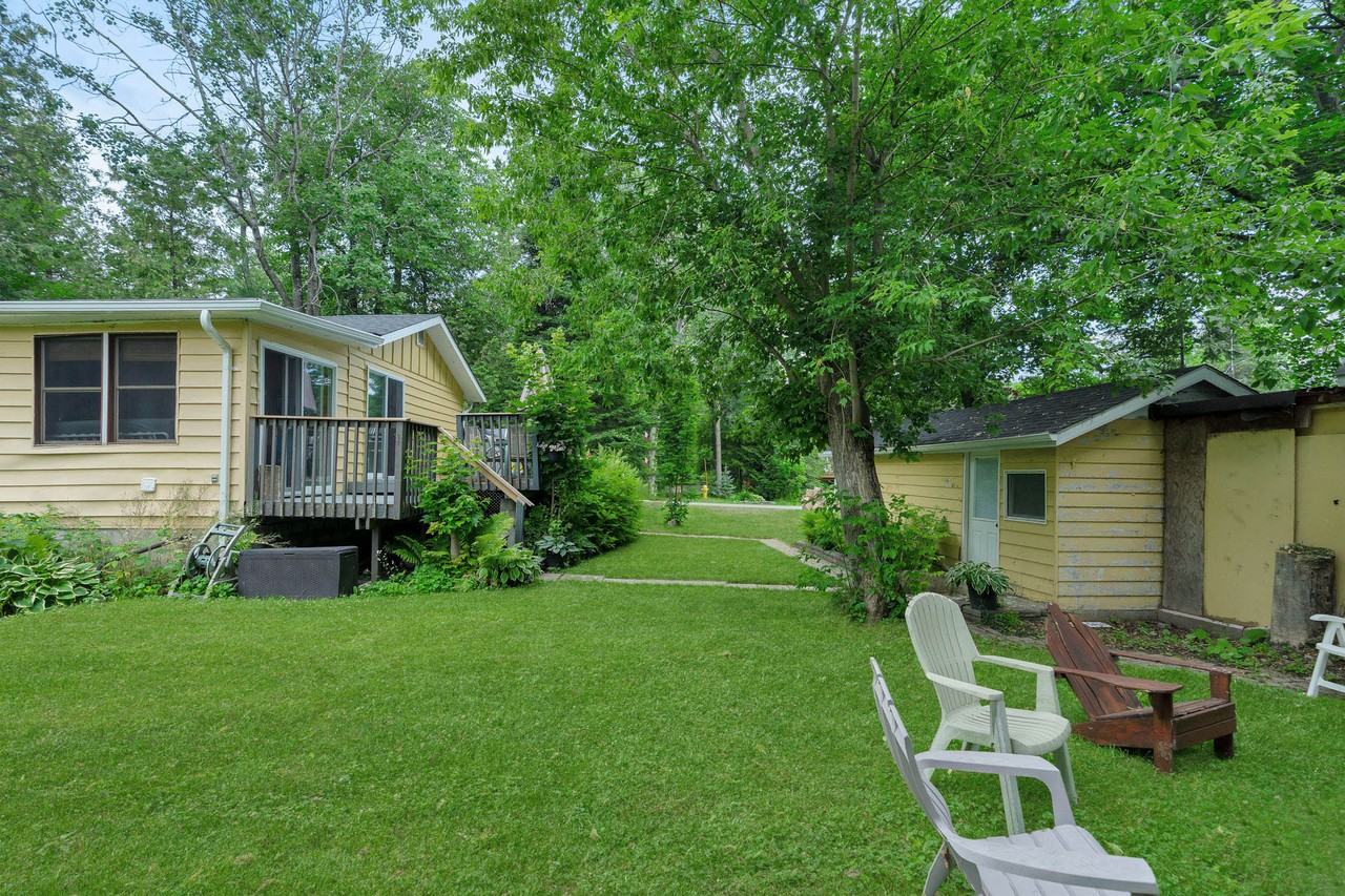 33 Grove St, Port McNicoll, ON L0K 1R0, Canada - Photo 2 of 27