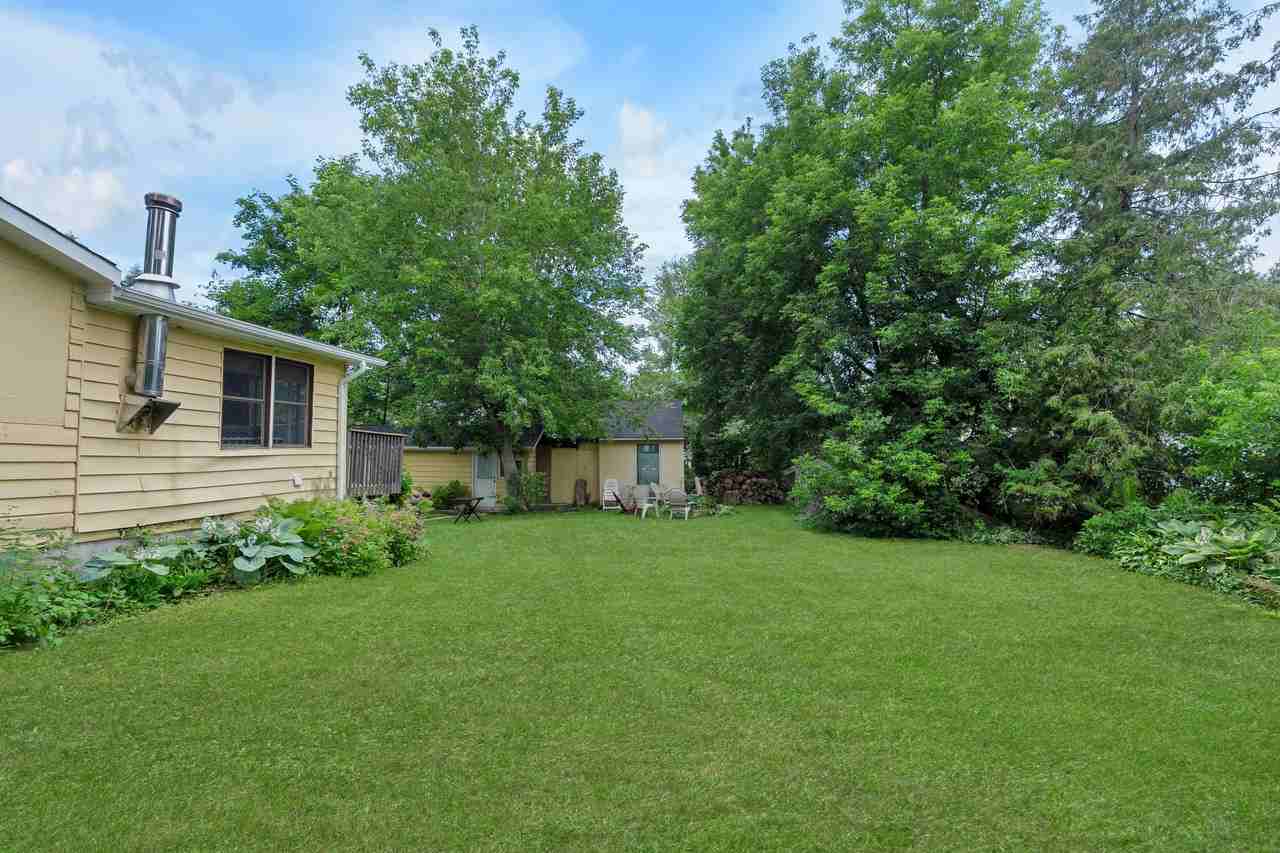 33 Grove St, Port McNicoll, ON L0K 1R0, Canada - Photo 3 of 27
