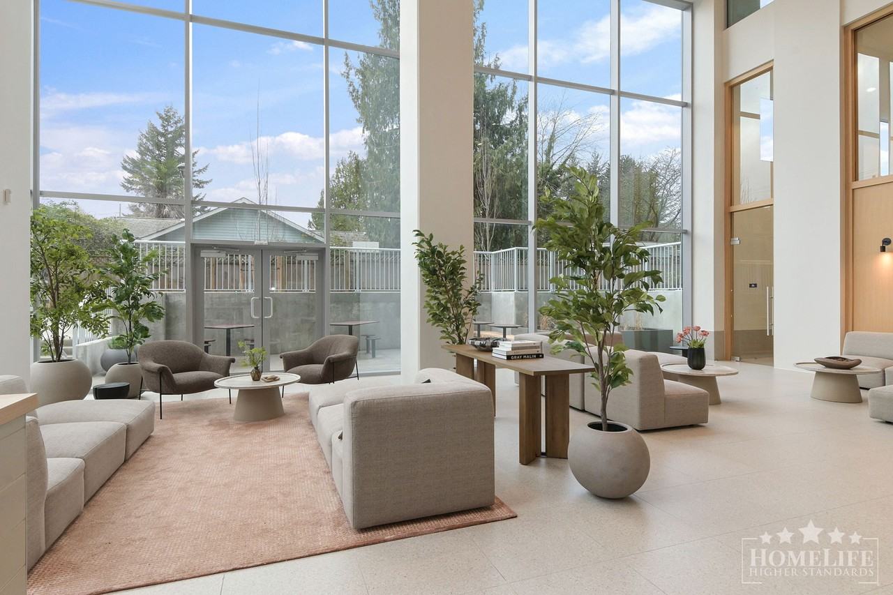 13573 98a Ave - Photo 5 of 43