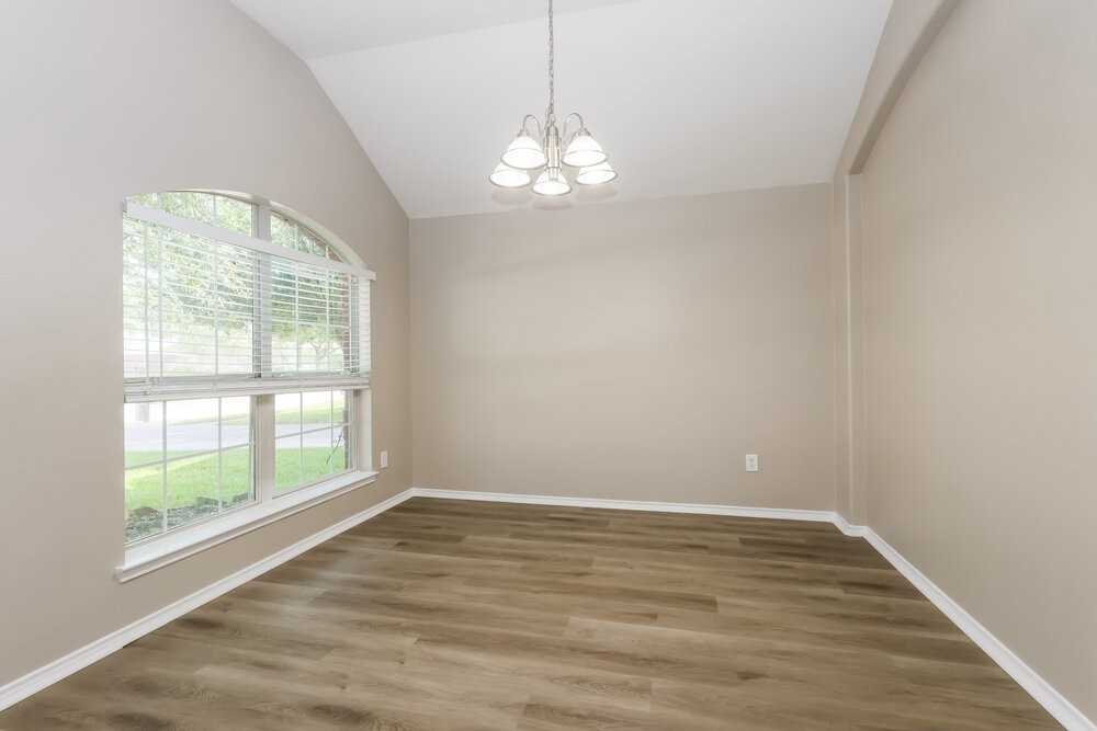1919 Treasure Mountain Dr - Photo 5 of 16
