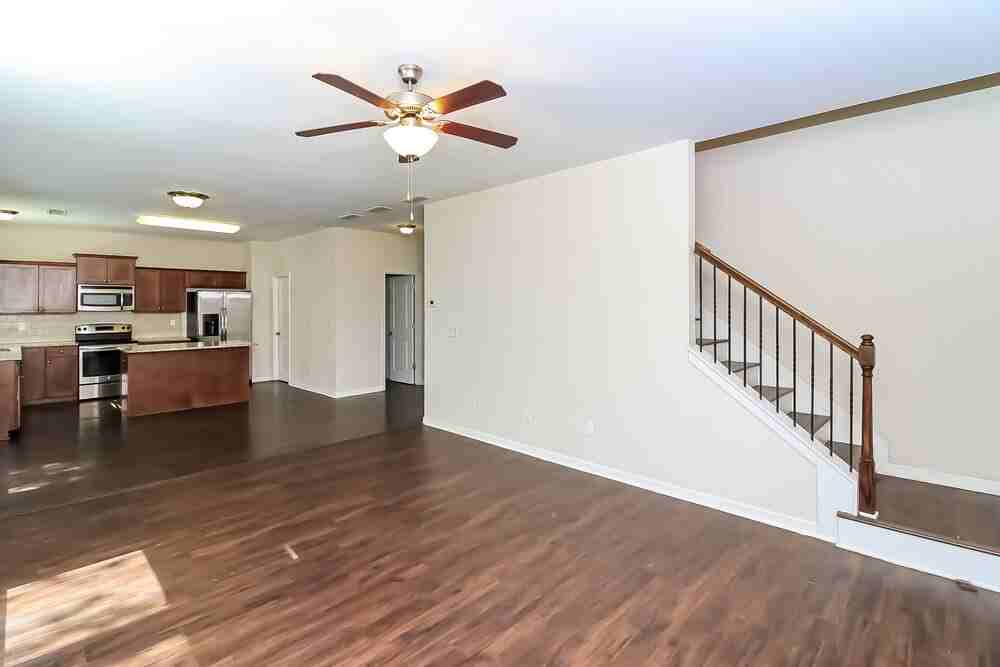 360 Darbys Run Ct - Photo 5 of 17