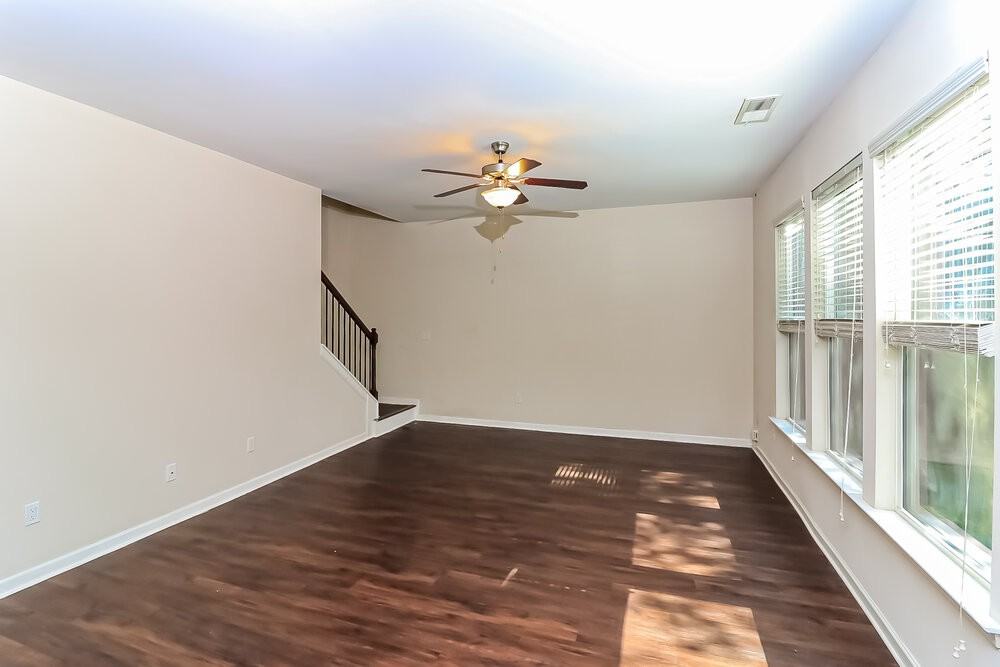 360 Darbys Run Ct - Photo 7 of 17