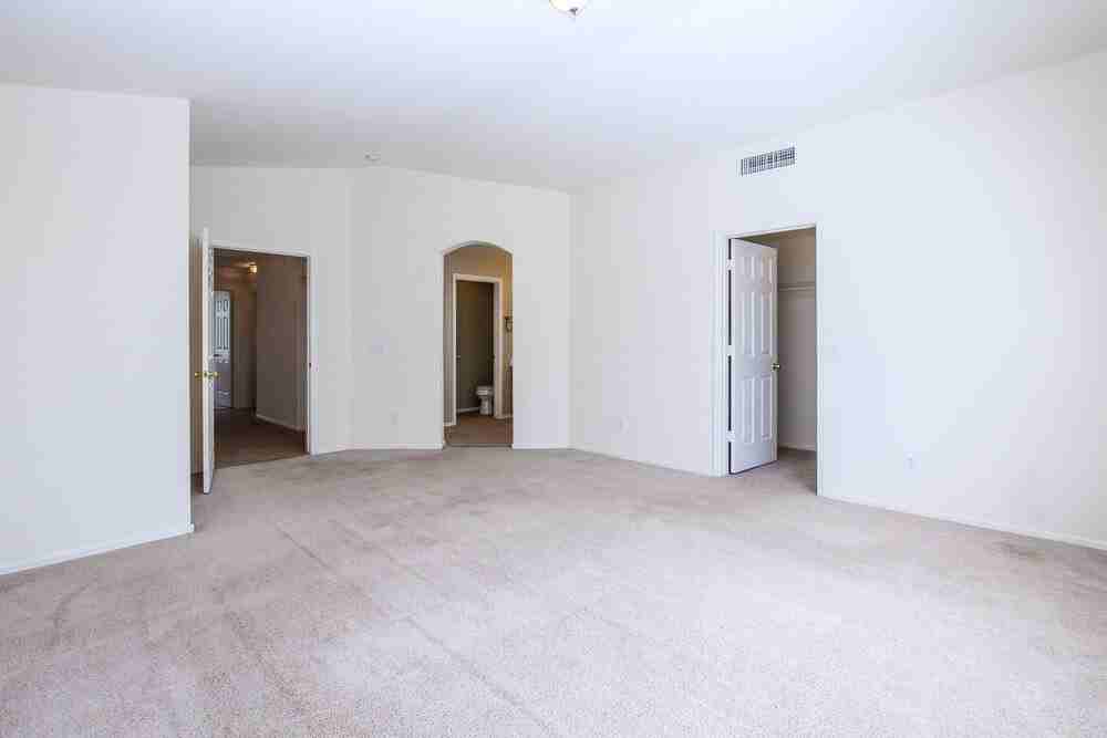 14711 W Ely Dr - Photo 5 of 20
