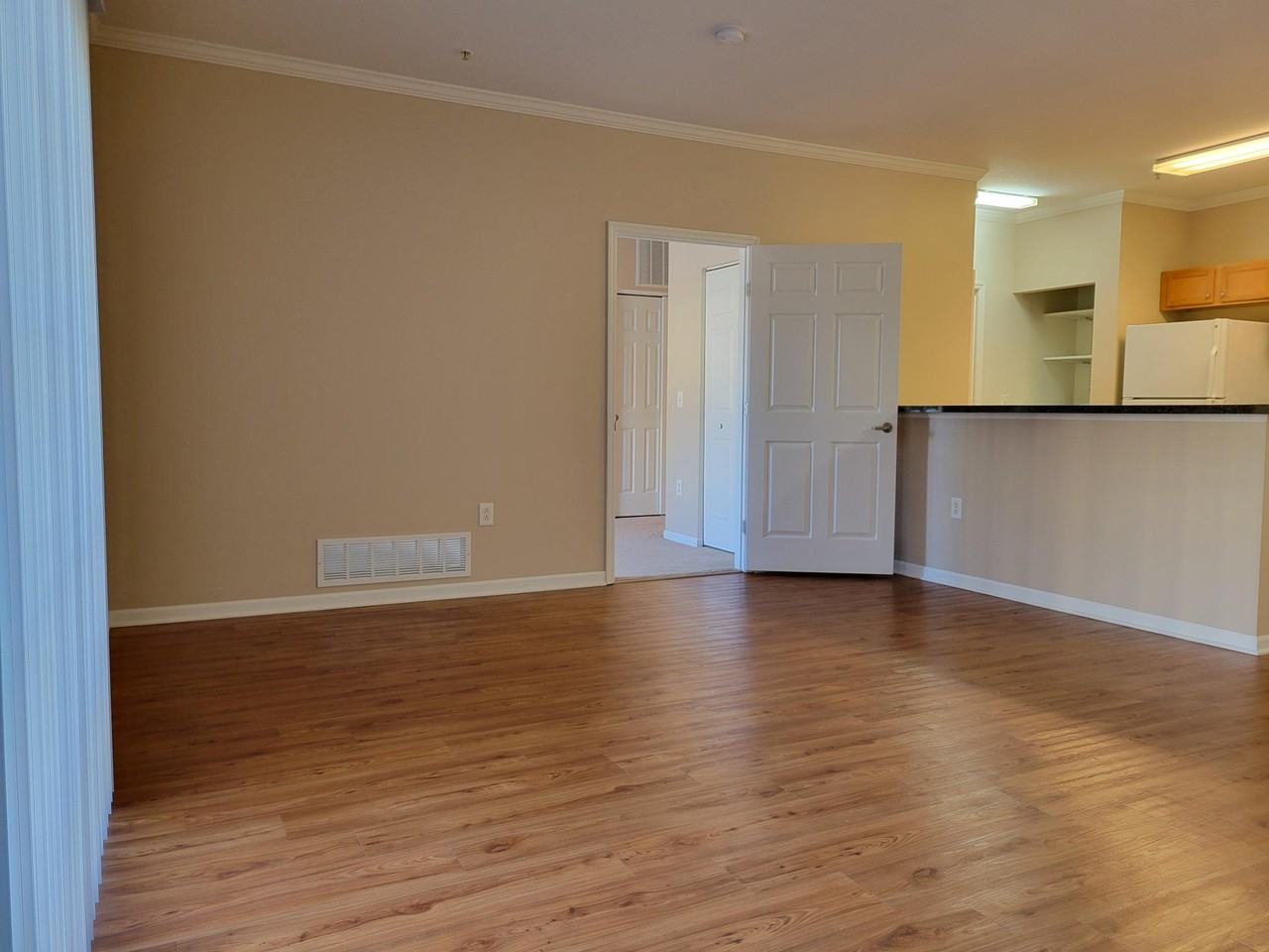 60 Hunt Club Dr #60-312F - Photo 2 of 21