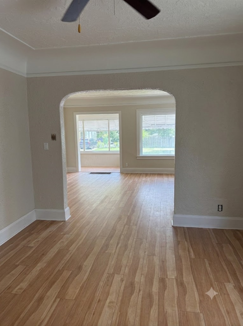 937 Howard St #1 - Photo 5 of 21