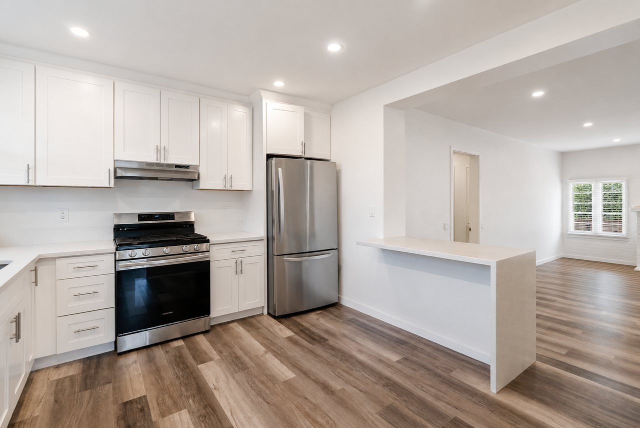 Modern Living: 8 - Photo 6 of 34