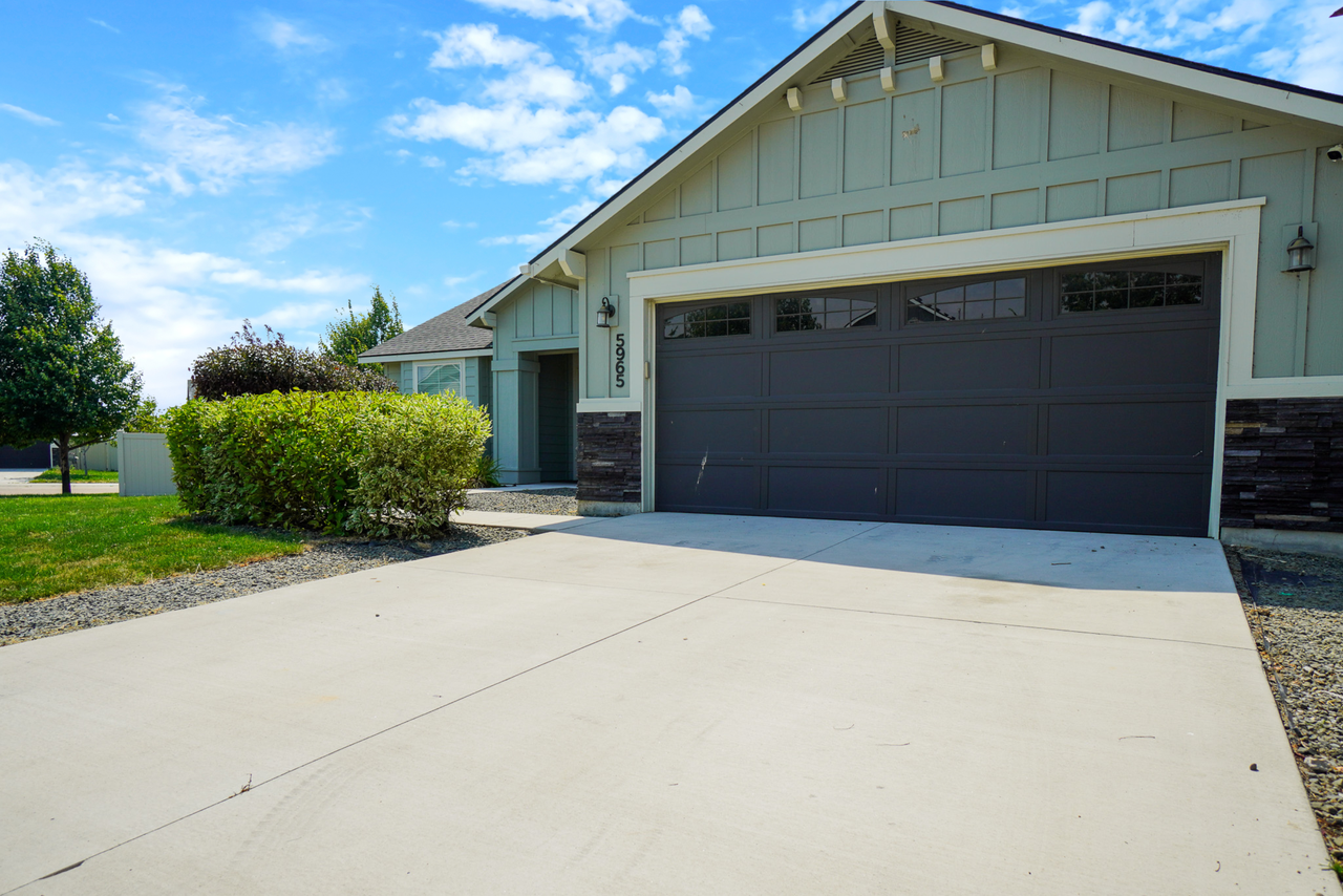 5965 S Nordean Ave #1 - Photo 4 of 27