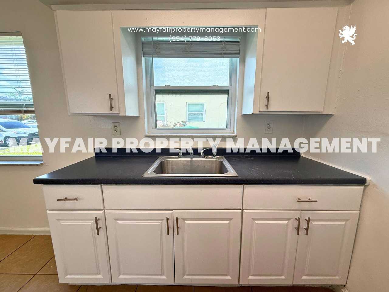 3741 Sw 59th Ter #1 - Photo 5 of 17