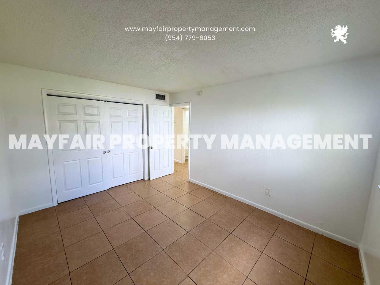 3741 Sw 59th Ter #1 - Photo 6 of 17
