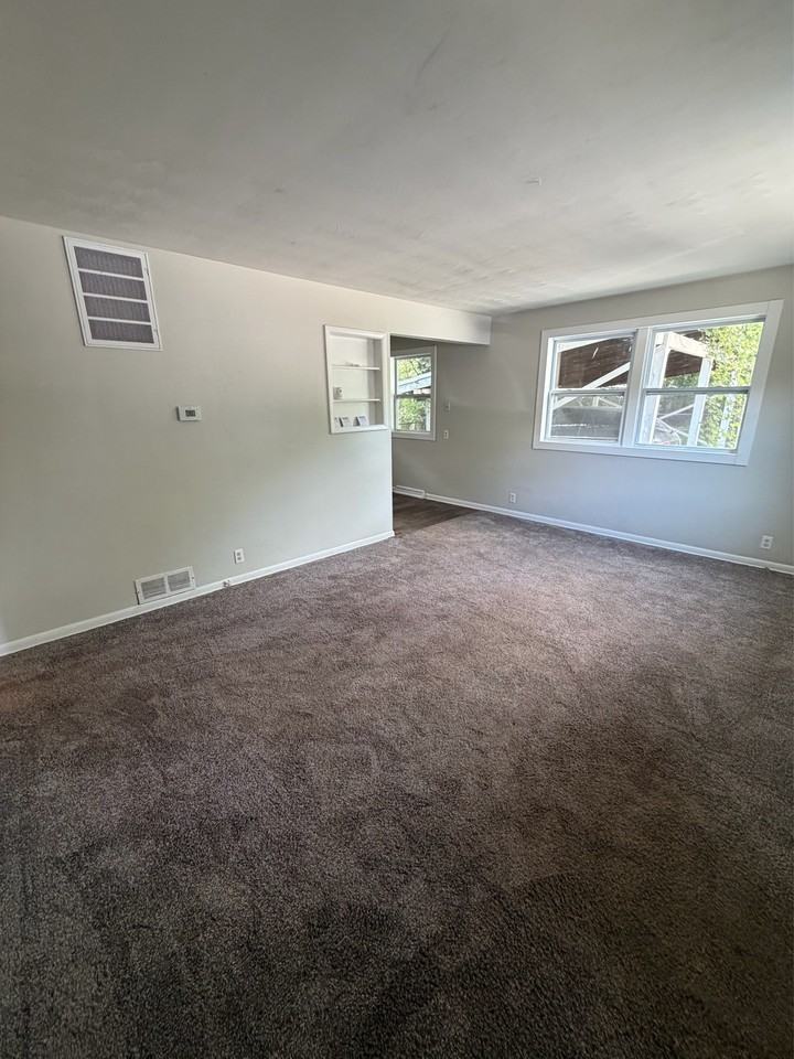 2118 Ferrol St #4-2116 - Photo 4 of 15