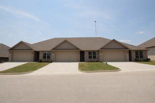 715 Freedom Way - Photo 1 of 1