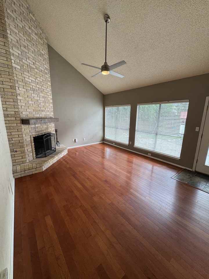 13815 Stone Hollow Dr #1 - Photo 3 of 41