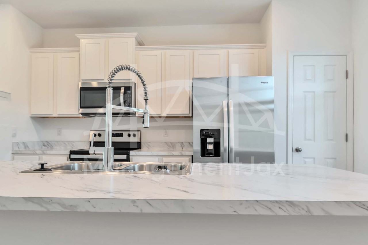 8356 Zenith Cir #1 - Photo 7 of 22