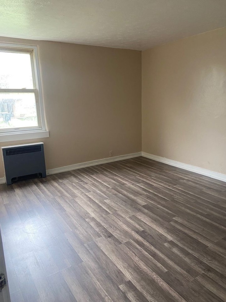 110 Blymyer - Photo 2 of 4
