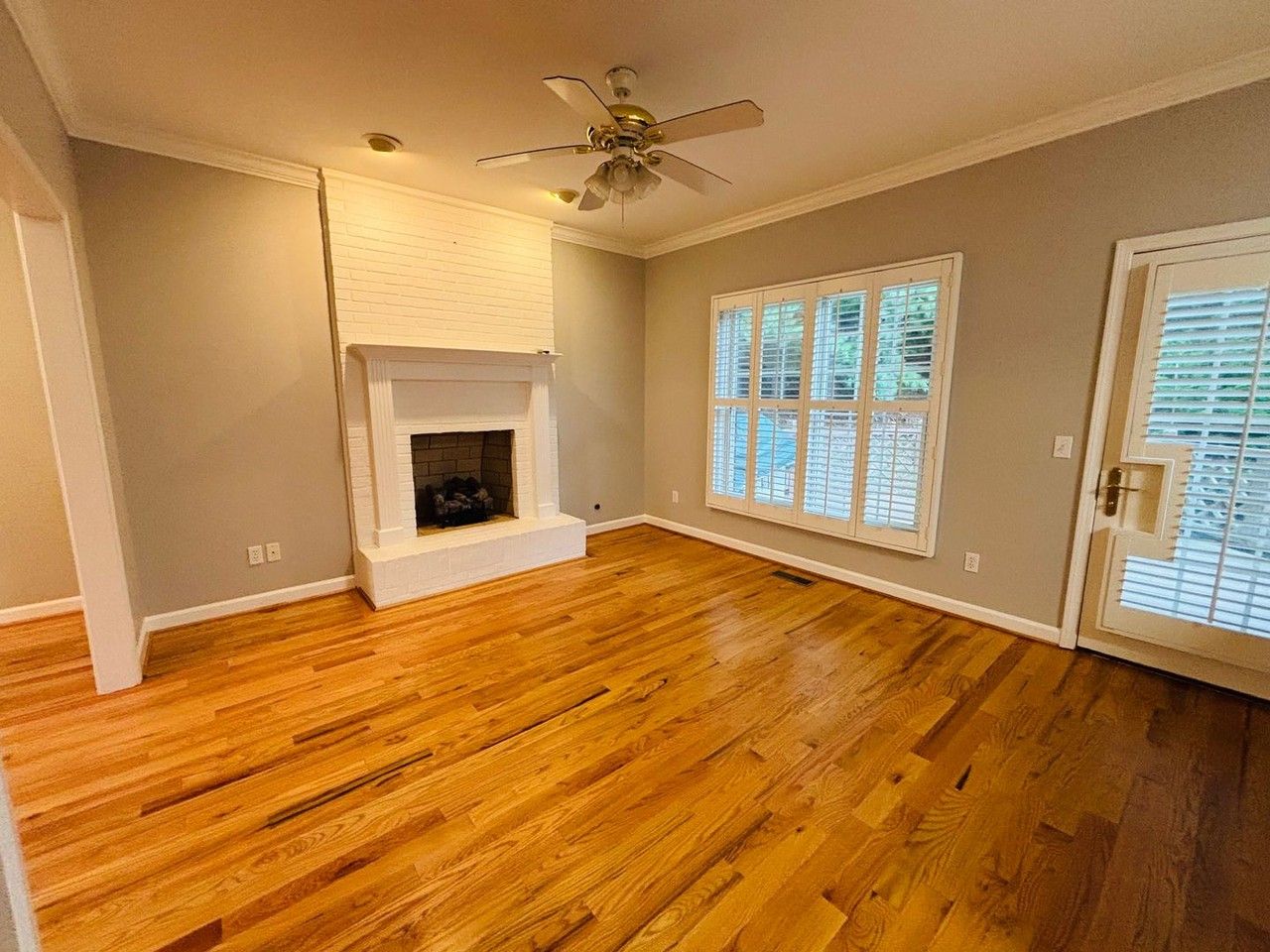 1104 Caldwell Dr - Photo 2 of 30
