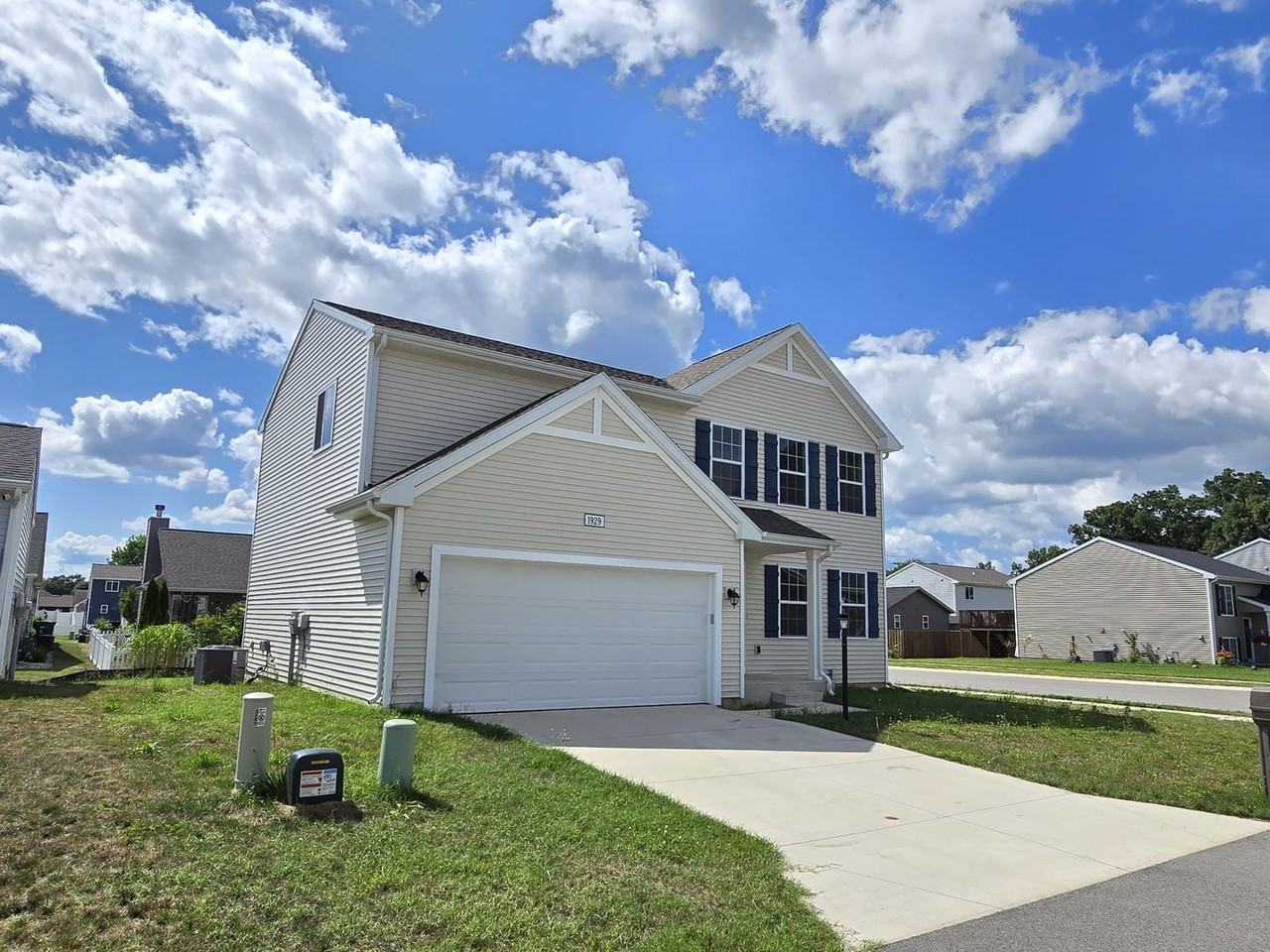 1929 Blue Stem Ct - Photo 2 of 30