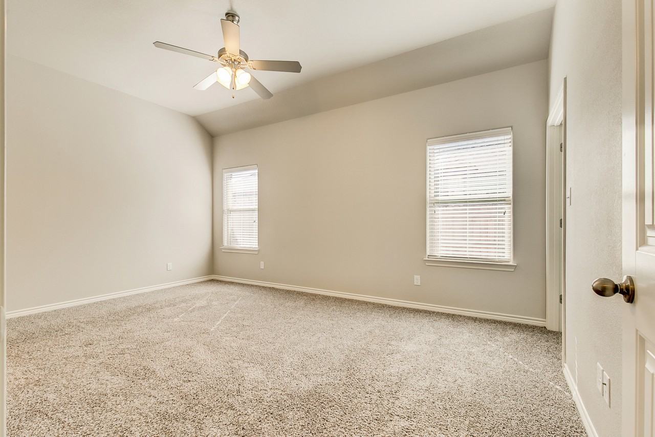 4924 Opal Ct #4924 - Photo 5 of 29