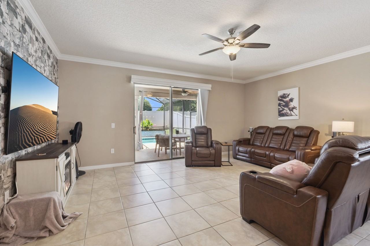 5457 Animosh Ct #1 - Photo 5 of 50