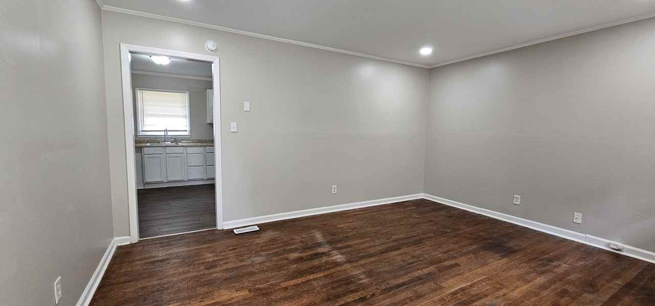 1702 Spry St #1 - Photo 2 of 12