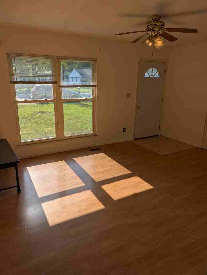 902 S Duncan Rd #1 - Photo 2 of 12