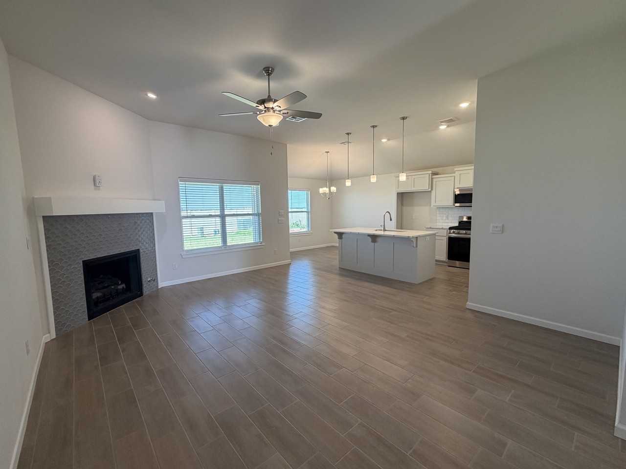 18313 Austin Ct #1 - Photo 2 of 10