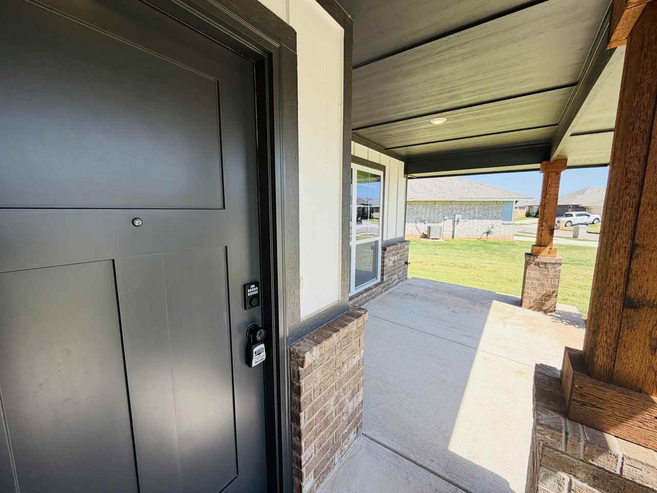 18221 Austin Ct #1 - Photo 2 of 10