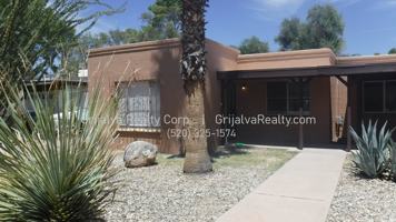 featured image of 2451 E Mitchell St
