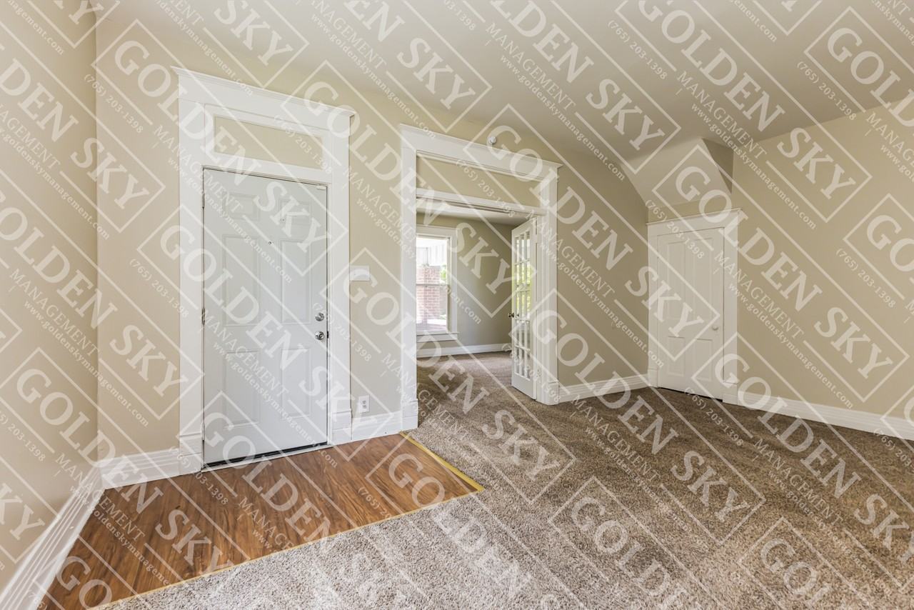 316 N Vine St #1 - Photo 7 of 17