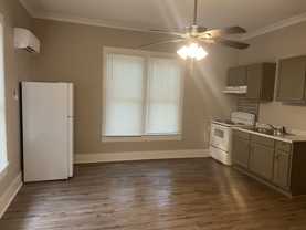 1409 N Main St #B - Photo 1 of 1