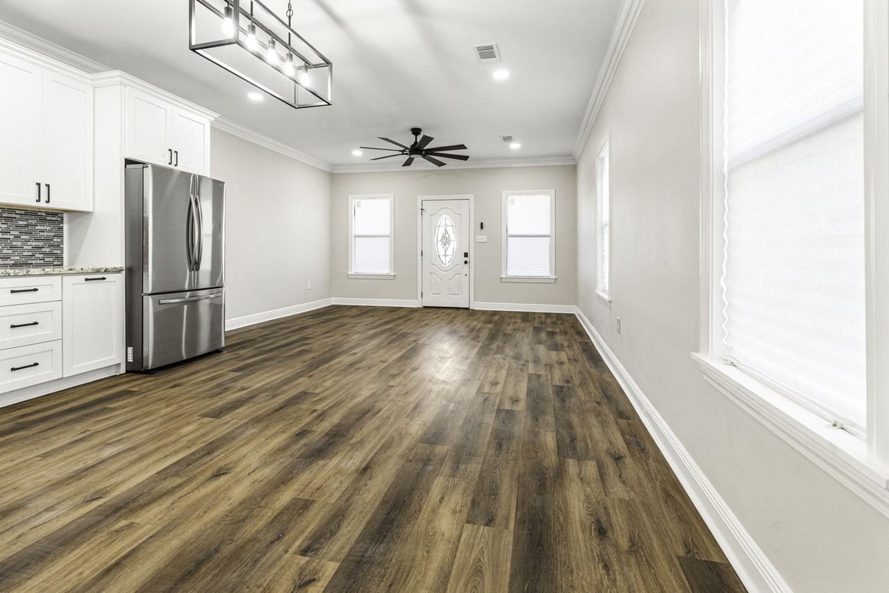 8332 Apple St #1 - Photo 5 of 12