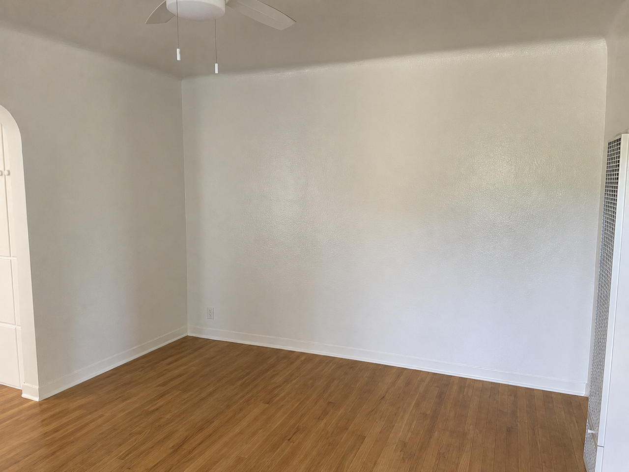 471 Branch St #471B - Photo 2 of 11