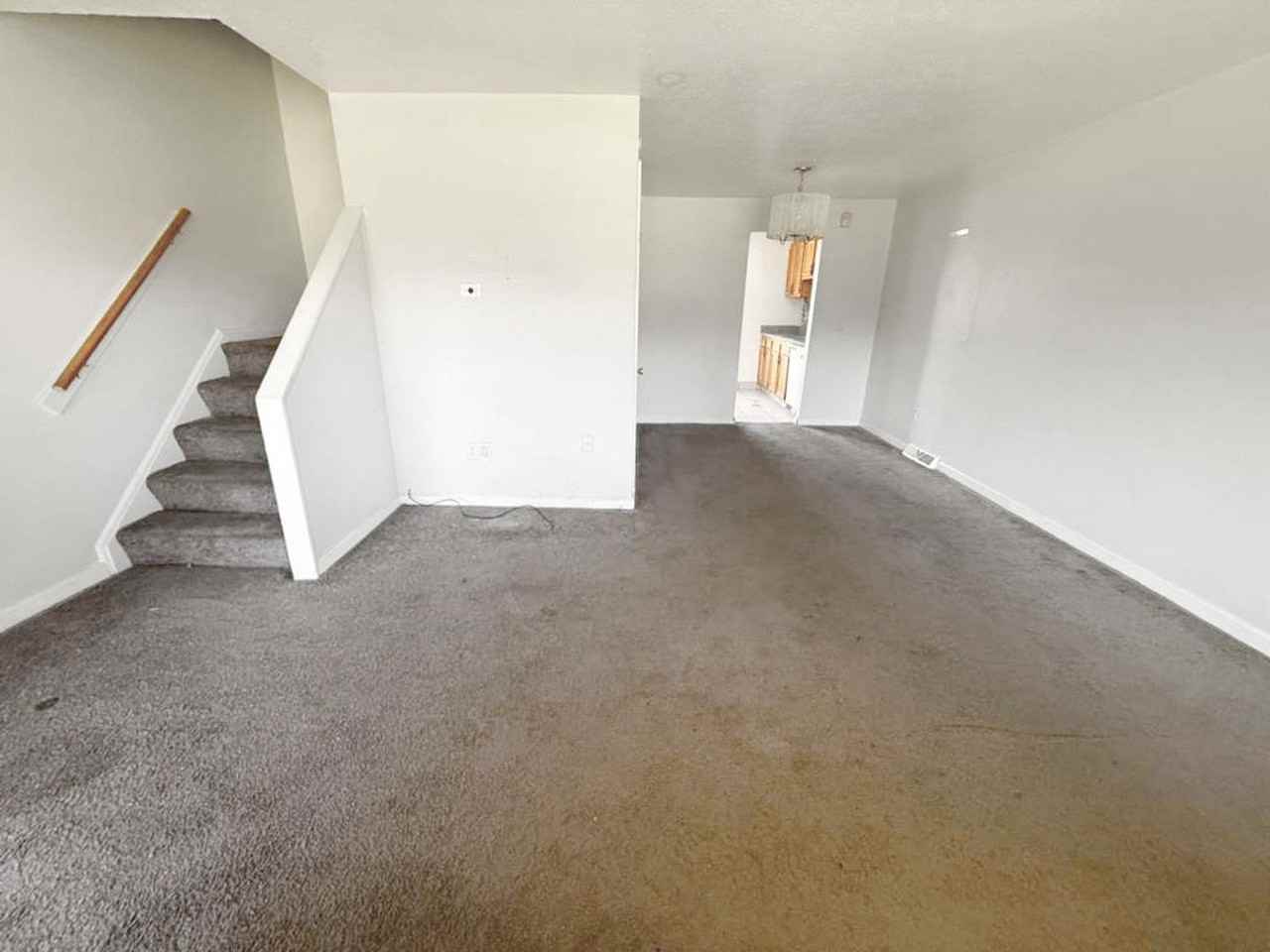 4889 Banbury Ct #6 - Photo 7 of 13