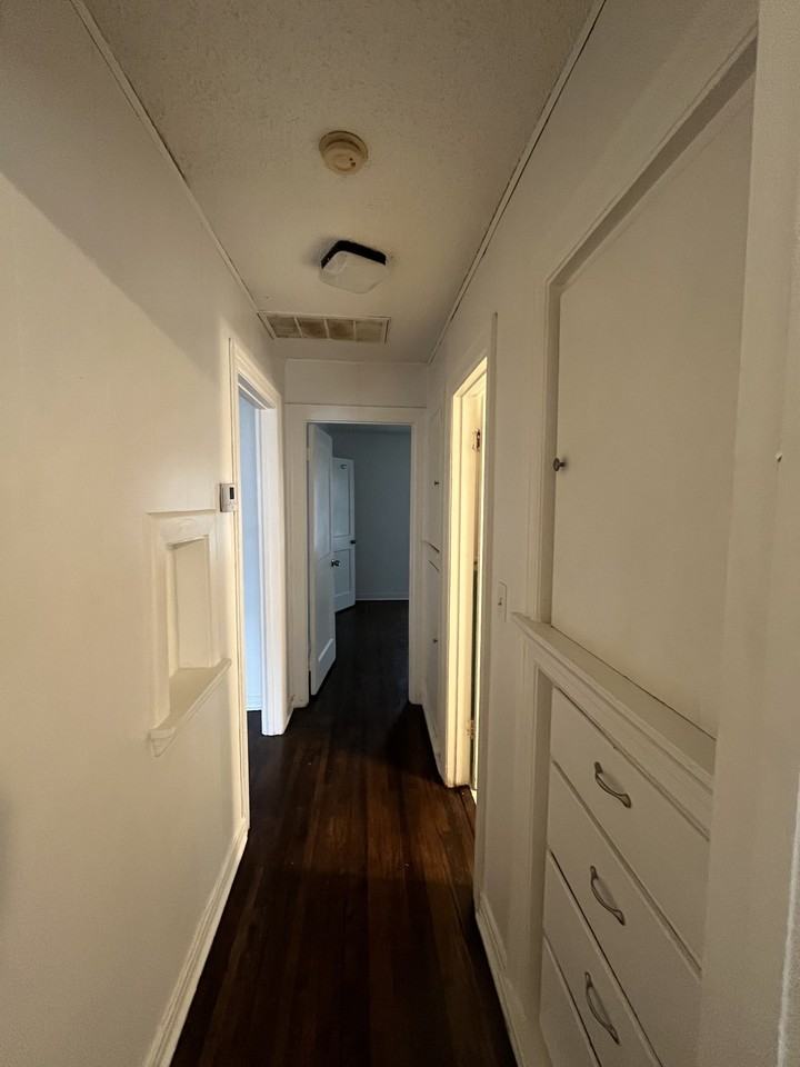 729 E Eubanks St #1 - Photo 7 of 12
