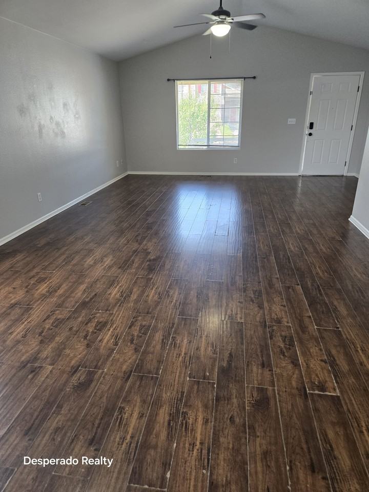 3206 Santa Fe Ave #1 - Photo 4 of 50