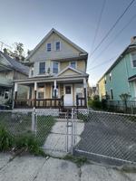 featured image of 1038 Maplewood Ave 1st Fl