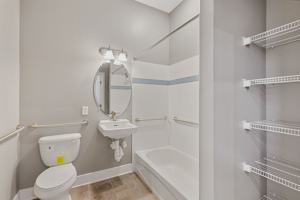featured image of 170 W Washington St