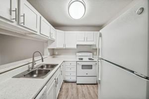 featured image of 1351 Sharon Rd W